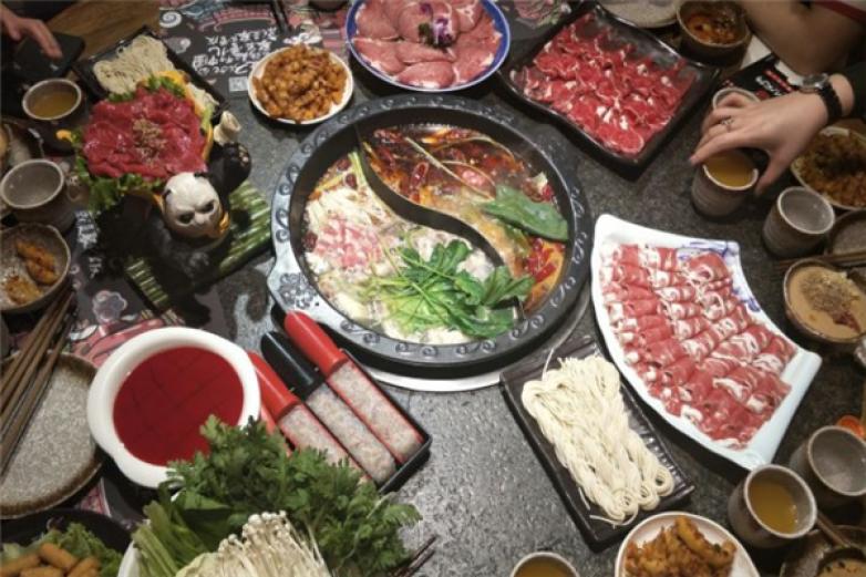 巴香邻老火锅加盟