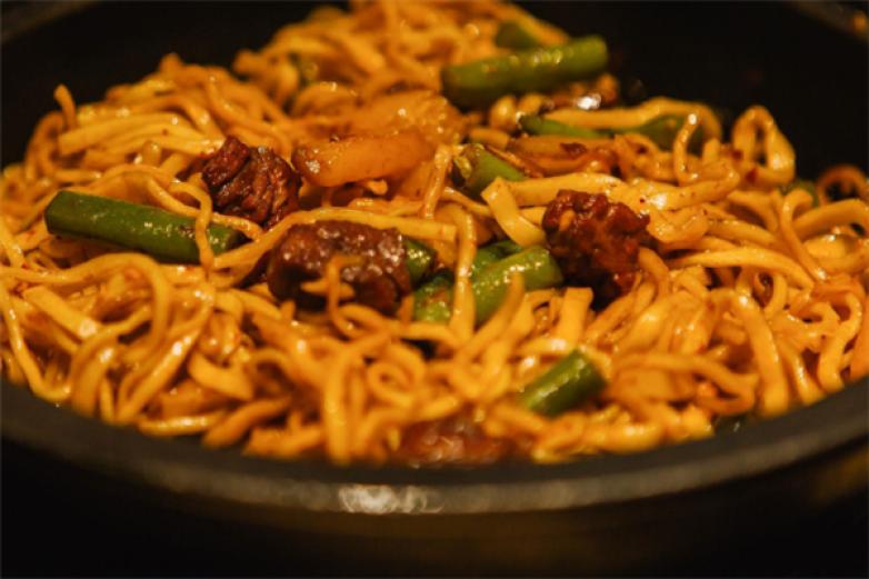 乡土居焖面加盟