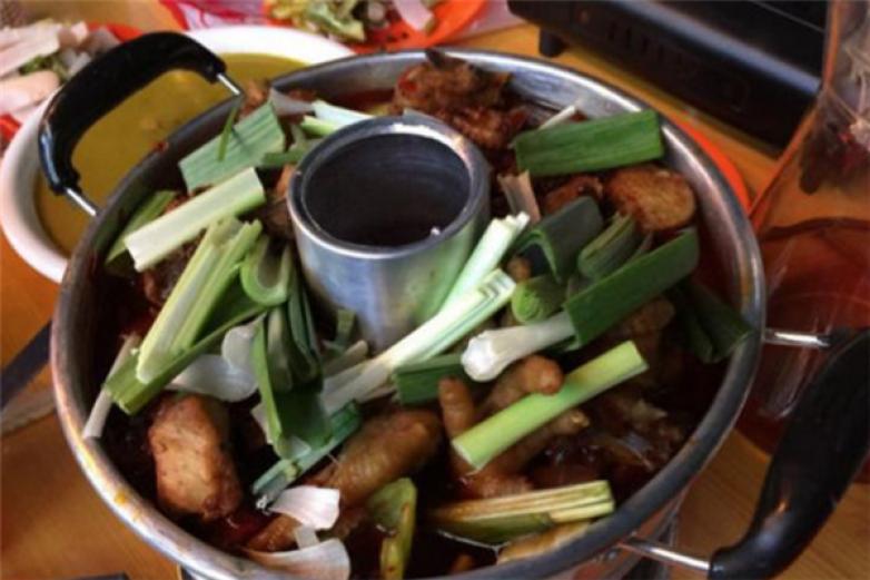 泥炉小凤鲜加盟