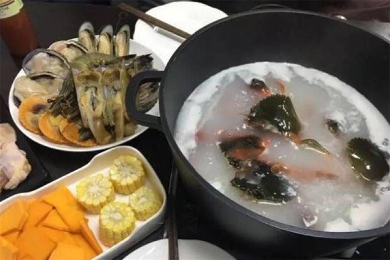 鲜稻合港式粥底火锅加盟