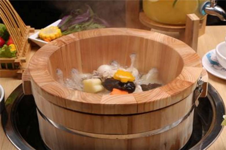 伟少创意木桶火锅加盟