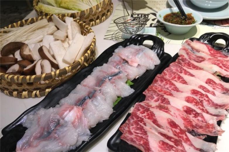 夏队长老火锅加盟