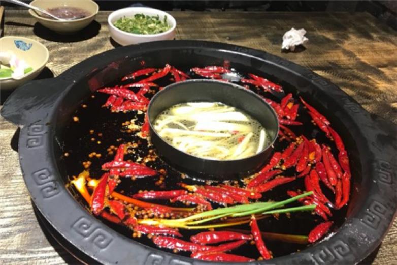 本味土灶老火锅加盟