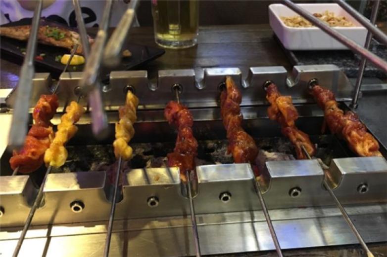 烤味天下音乐烧烤吧加盟