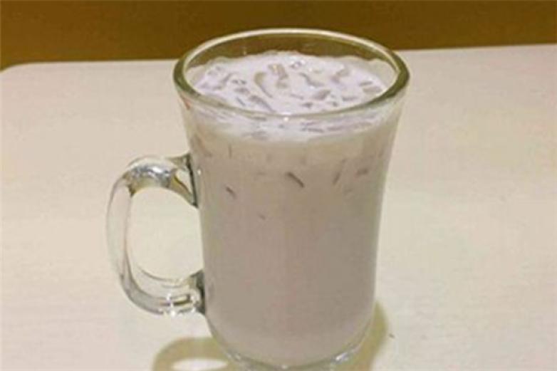 阿姨休闲饮品奶茶