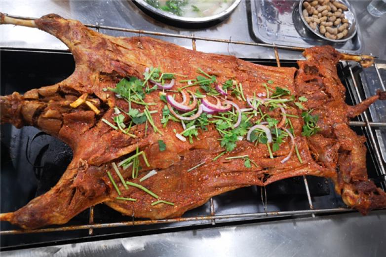 巴乡烤全羊加盟