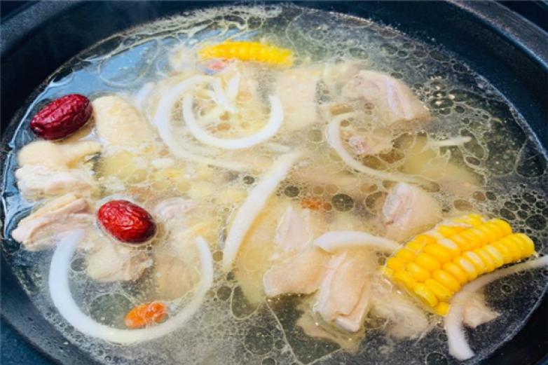 四季元素时尚椰子鸡加盟