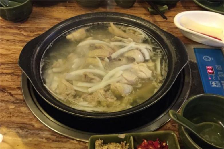 四季元素时尚椰子鸡加盟