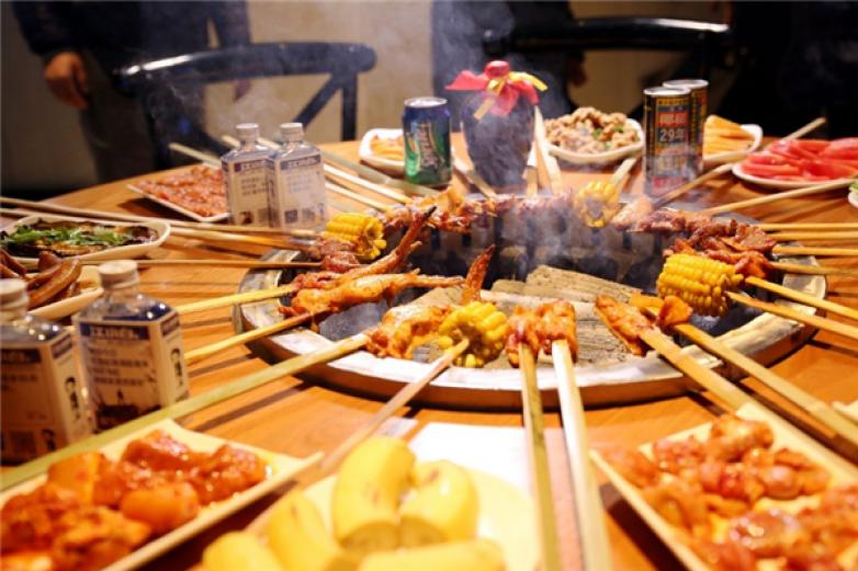 西昌特色火盆烧烤加盟