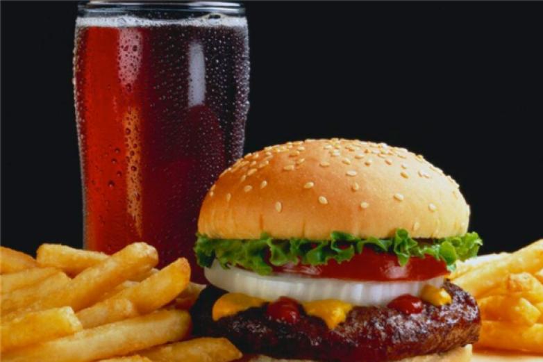 冰屋缘茶饮炸鸡汉堡加盟