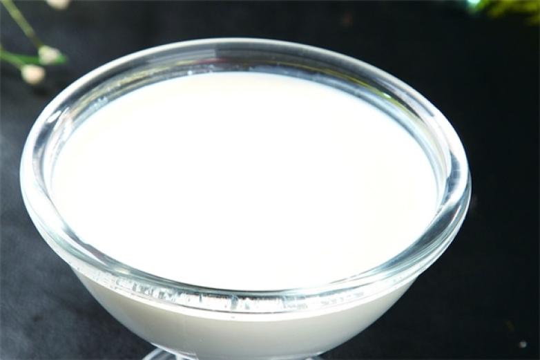 伯特苏鲜奶吧加盟