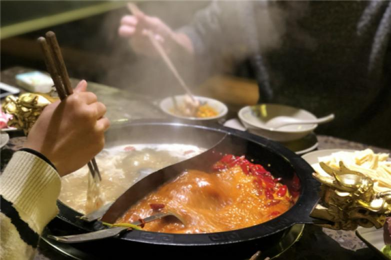 巴友记老火锅加盟