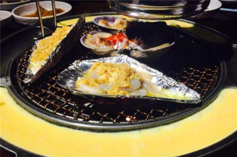 贝臻屋海鲜炭烤烤肉加盟