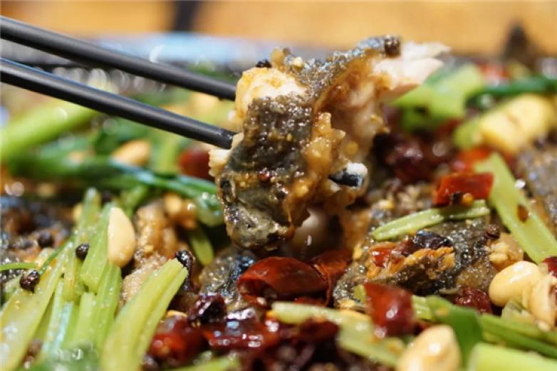 坂上烧烧烤加盟