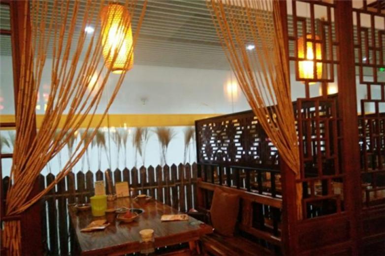 巴适三和鱼火锅加盟