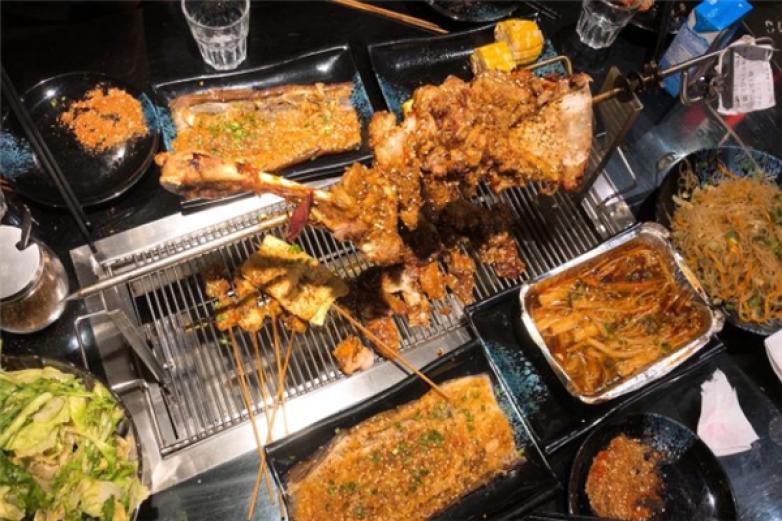 爆香串私厨加盟