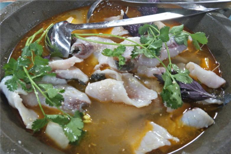 阿忠石锅鱼加盟