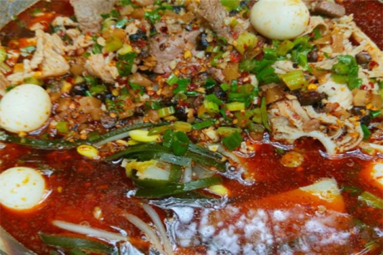 百冒居骨汤冒菜新鲜