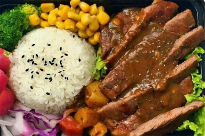 yummy牛排饭加盟