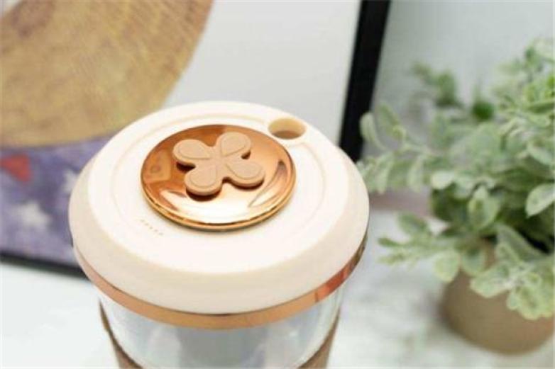 宅宅熊奶茶加盟