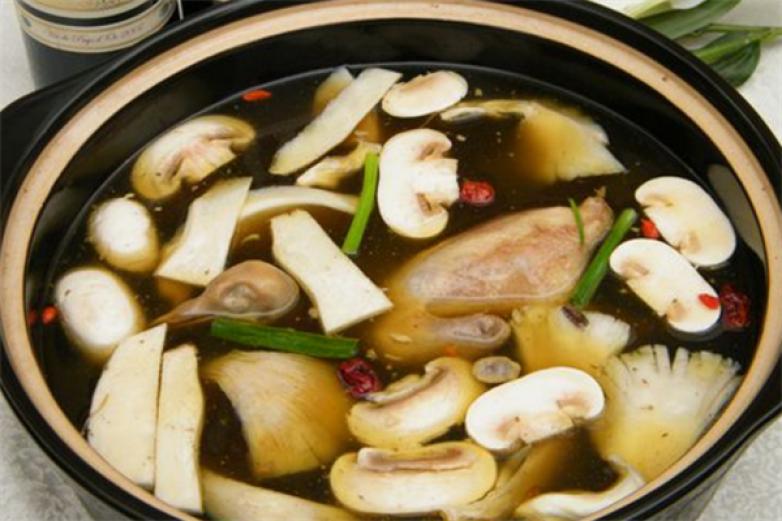 陈佬鸽乳鸽养生火锅加盟