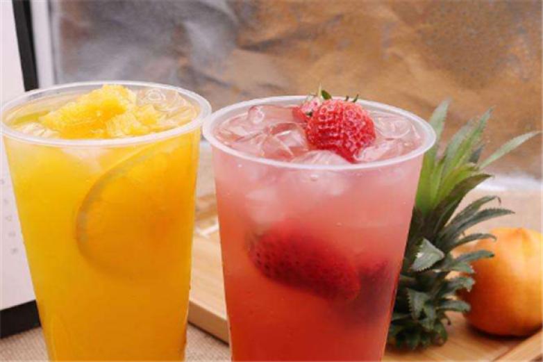 小橙大暧鲜果茶饮加盟