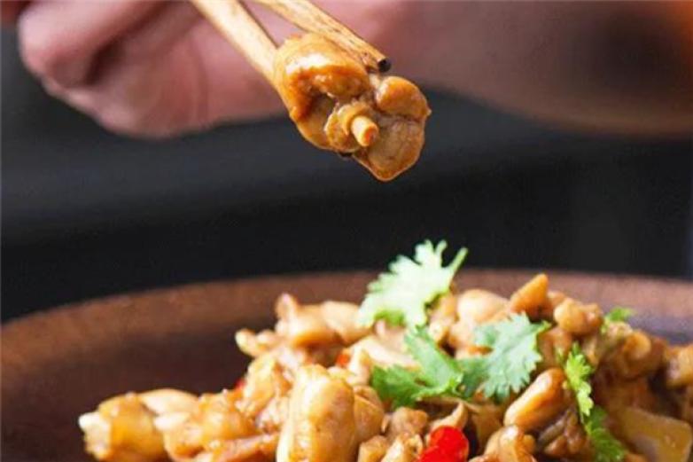 半仙牛肉油焖蛙加盟