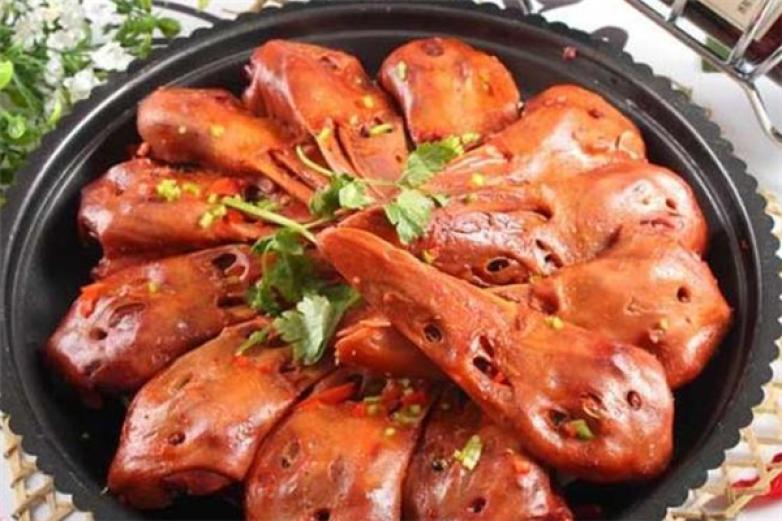 香倒仙干锅鸭头加盟
