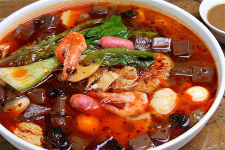 川渝老寨子干锅锅冒菜王加盟