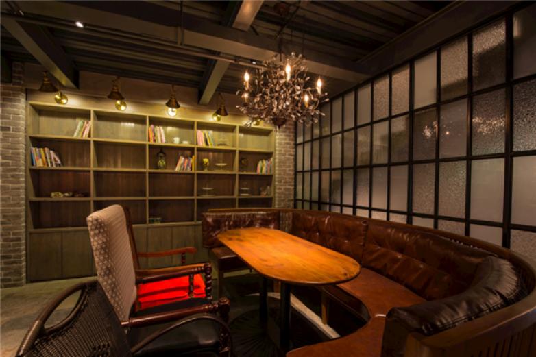 尖顶坡休闲吧加盟