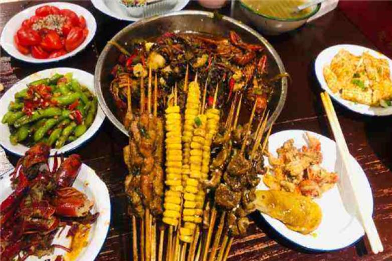 乔叶龙老武汉烧烤店加盟