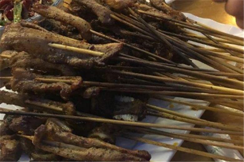 刘明记乐山烧烤加盟