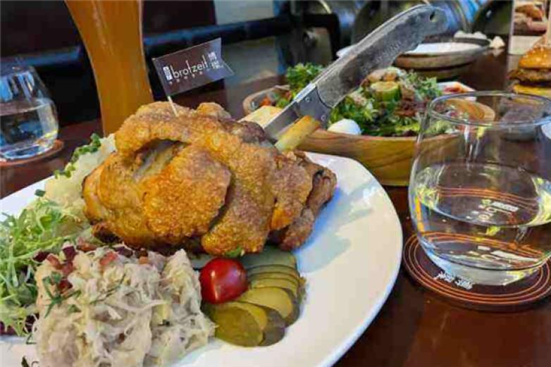 博璨德国啤酒餐厅加盟