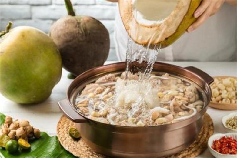 丰华四季椰子鸡加盟