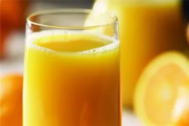 鲜果皇后饮品加盟