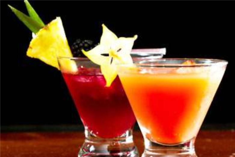 鲜果皇后饮品加盟