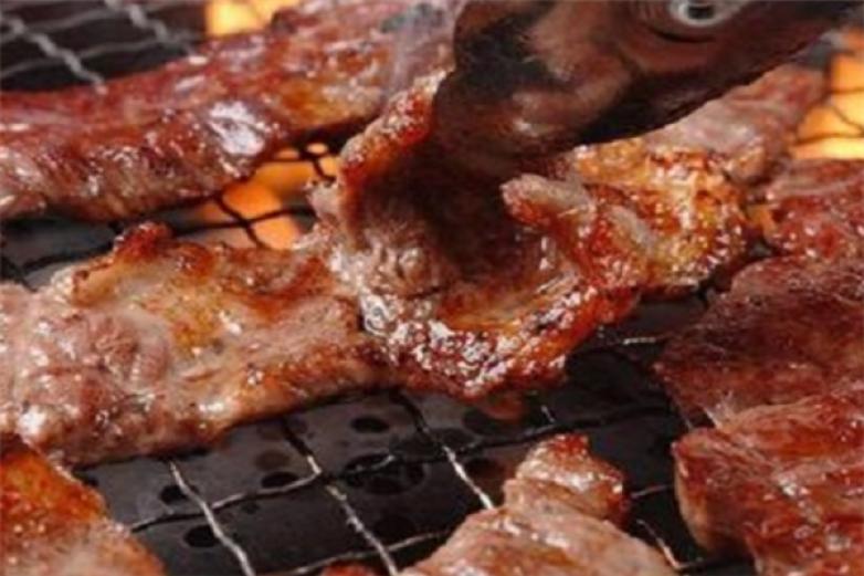 八零九零碳烤肥牛加盟