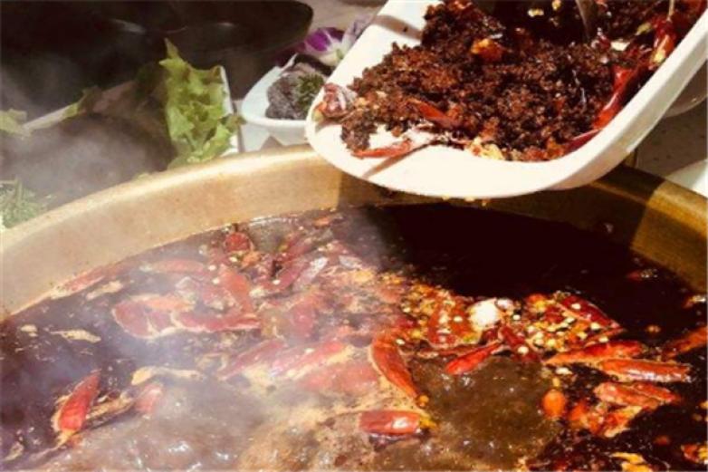 重庆雨江水火锅加盟