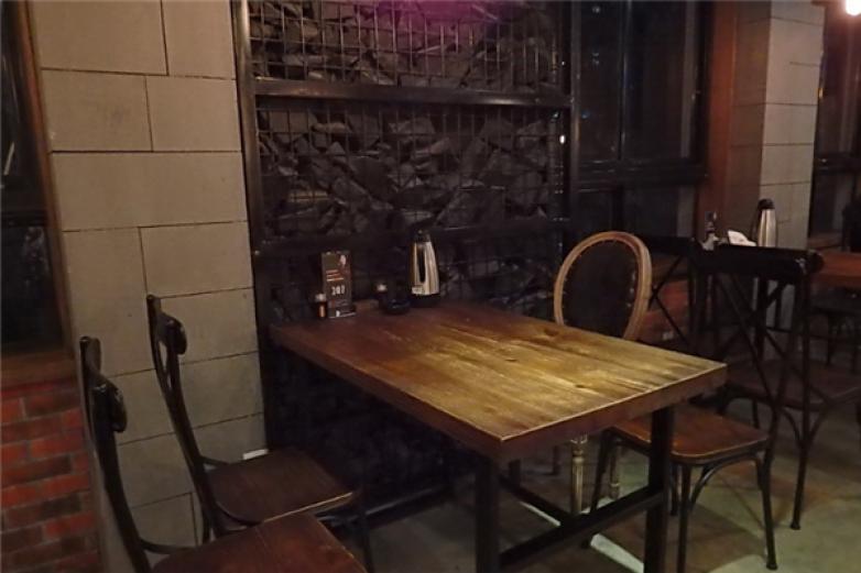 粟氏天府烧烤加盟