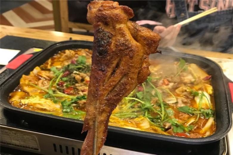 粟氏天府烧烤加盟