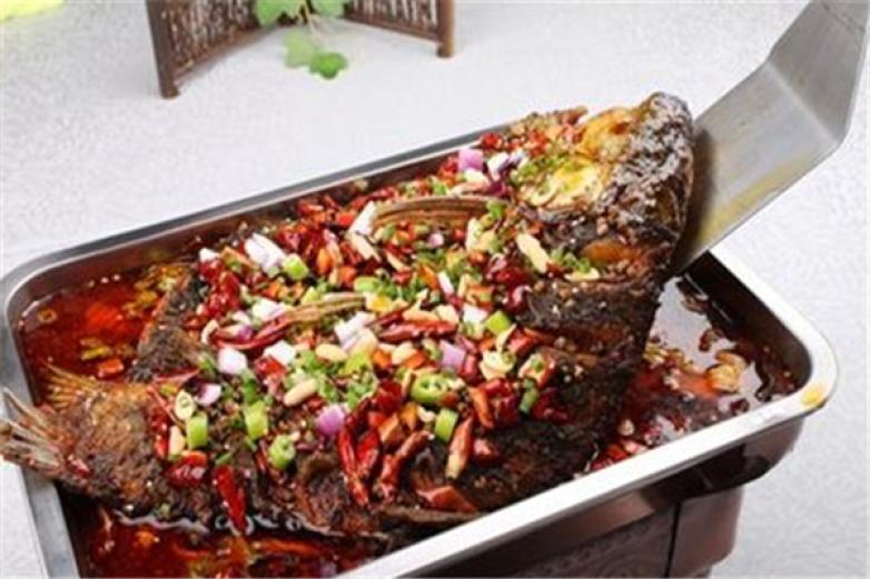 易氏烤全鱼加盟