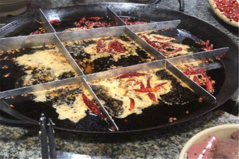 重庆王五土灶老火锅加盟