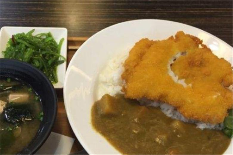 咔喱咖喱餐厅加盟