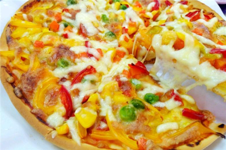 乐享缤纷比萨加盟