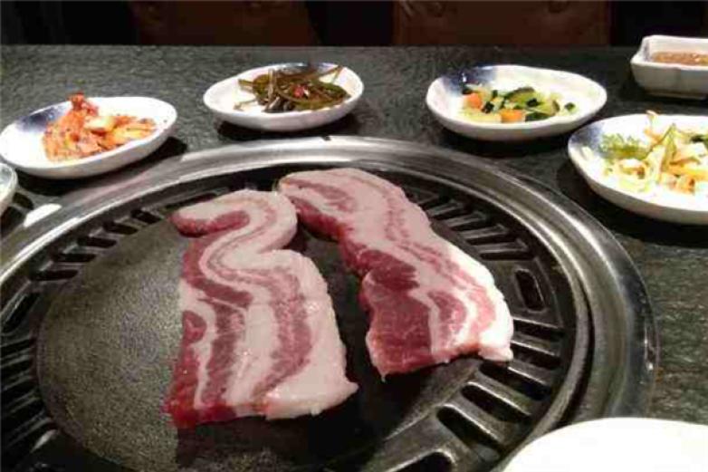 黑牛时代韩式烤肉加盟