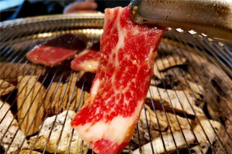 火炉家烤肉加盟