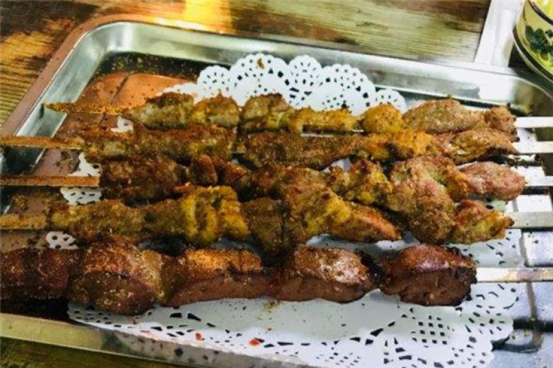 牧羊天山新疆亚力烤肉加盟
