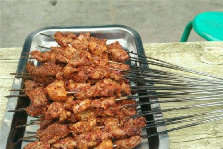 老马拉面西域烤肉加盟