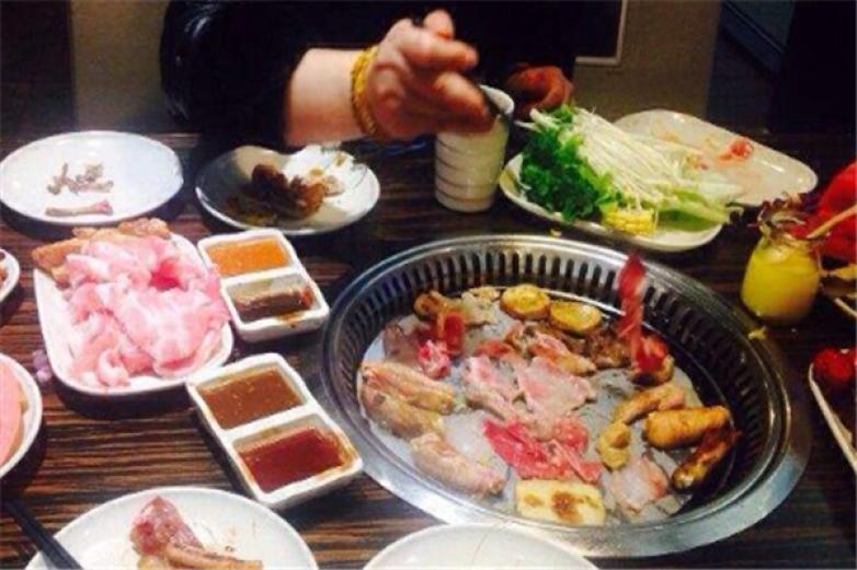 食尚风暴艺术美食烧烤加盟