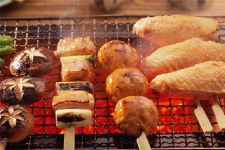 主烤官烤肉加盟